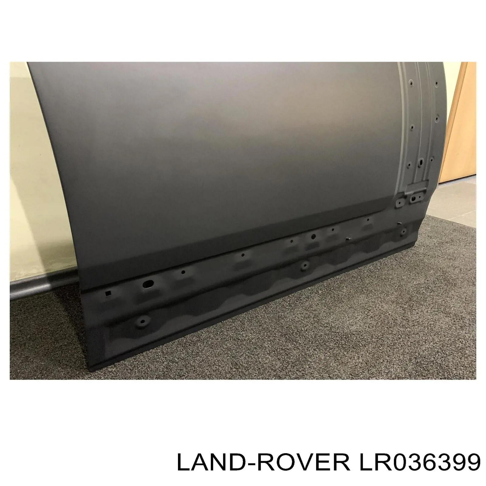 Купить LR036399 Land Rover Дверь передняя правая