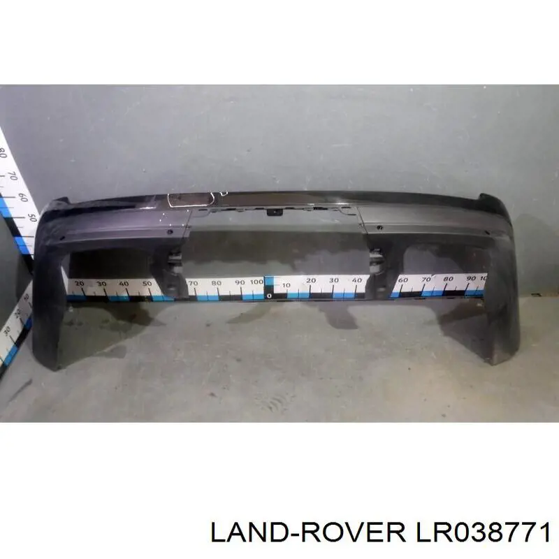 Задний бампер LR038771 Land Rover
