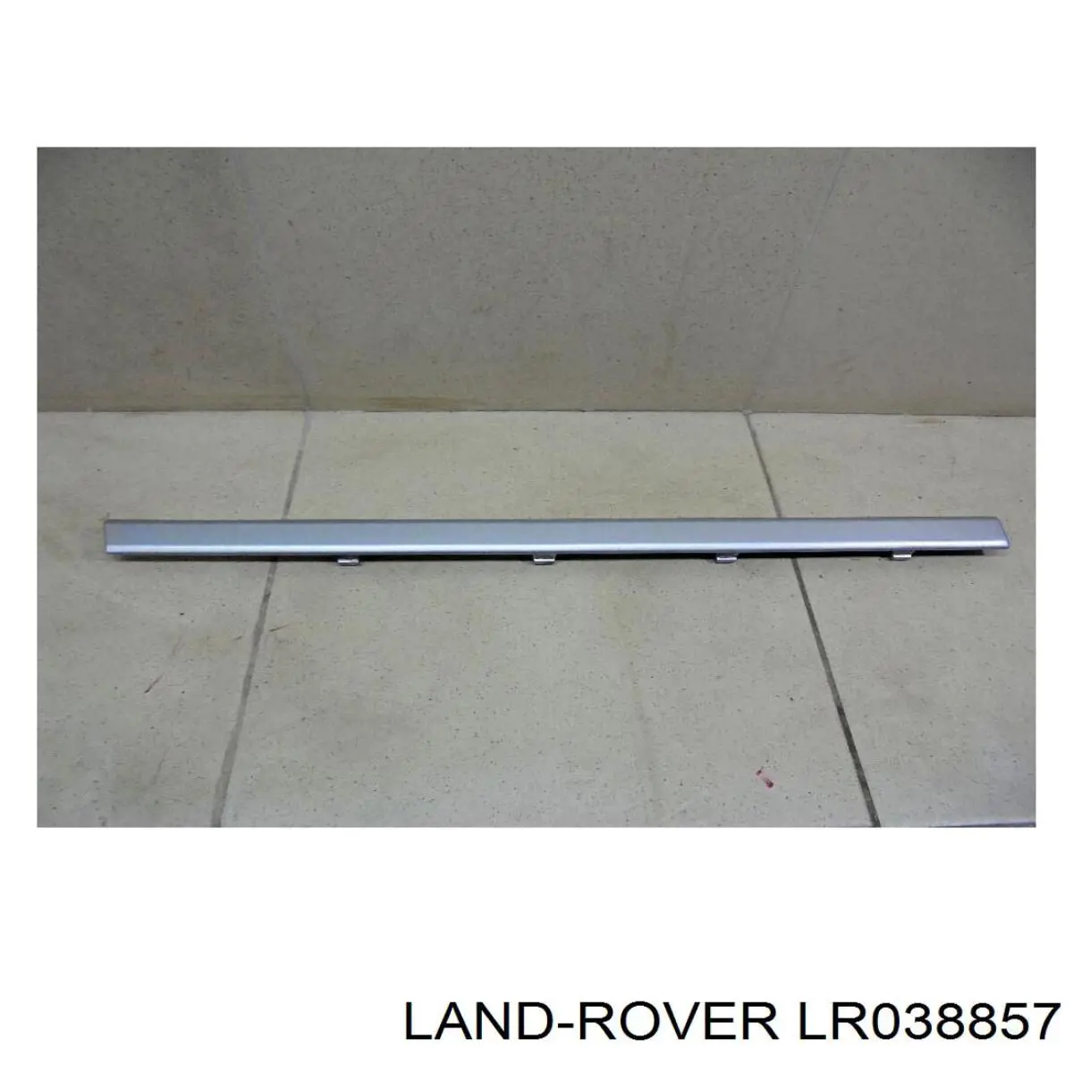 Купить LR038857 Land Rover 