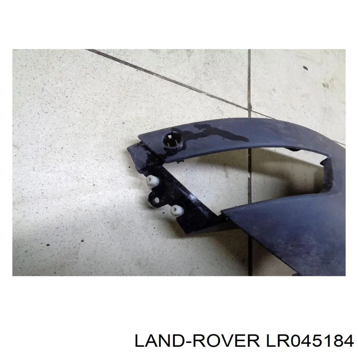 Купить LR045184 Land Rover Накладка бампера заднего правая