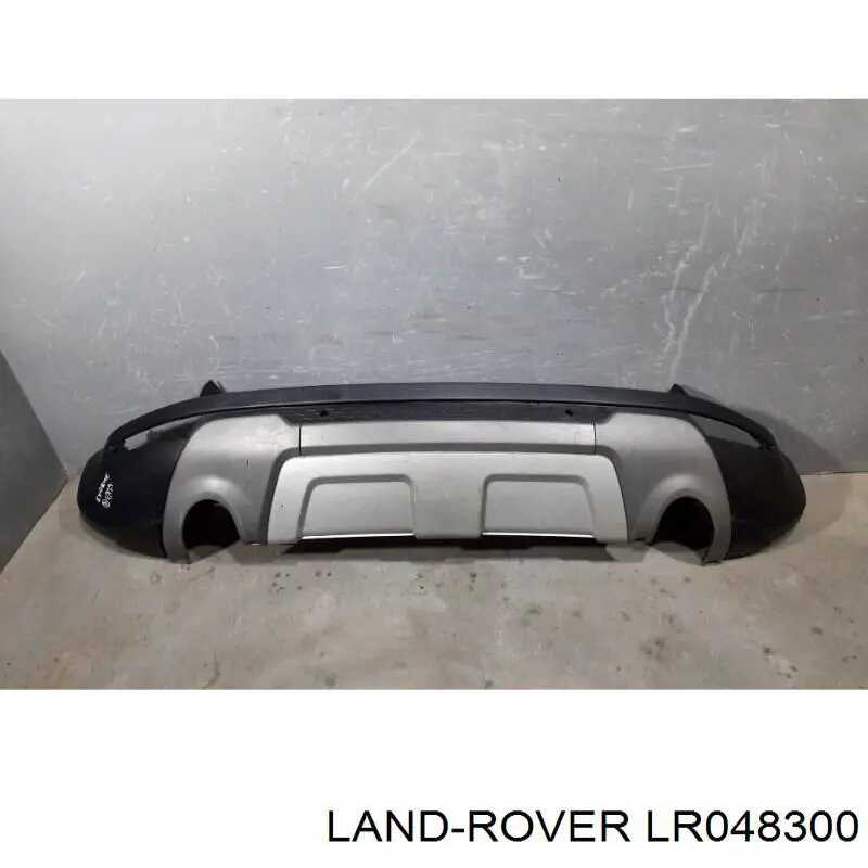 Бампер задний LR048300 Land Rover