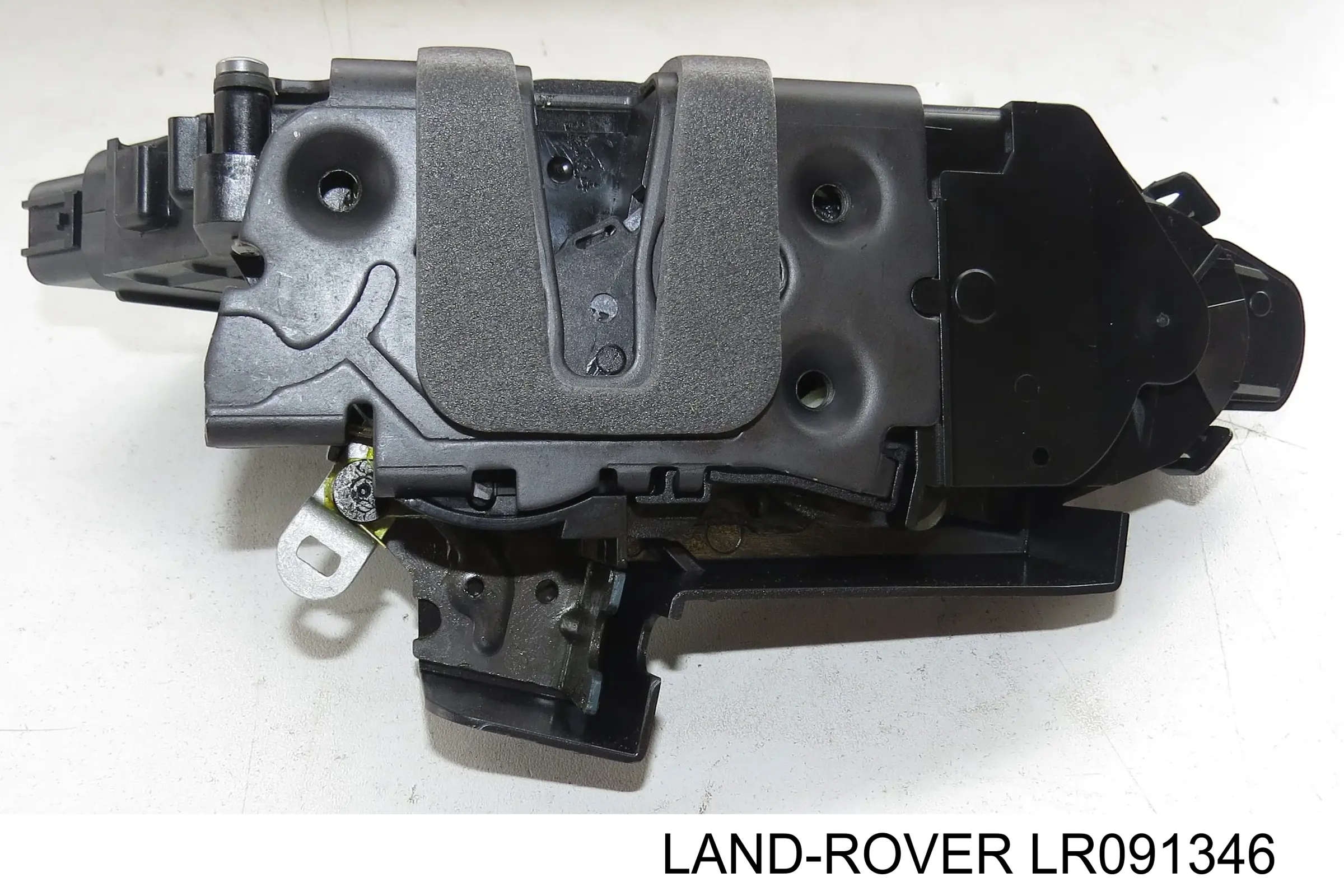Купить LR091346 Land Rover Замок двери задней правой