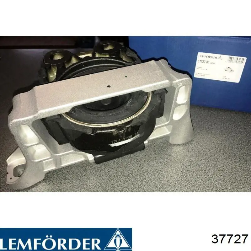 37727 Lemforder подушка (опора двигателя правая)