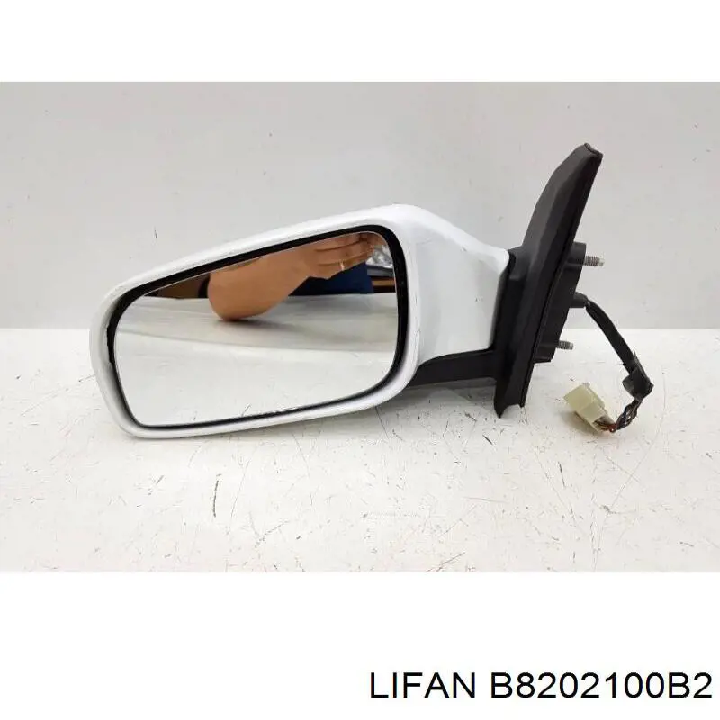 B8202100B2 Lifan Левое боковое зеркало