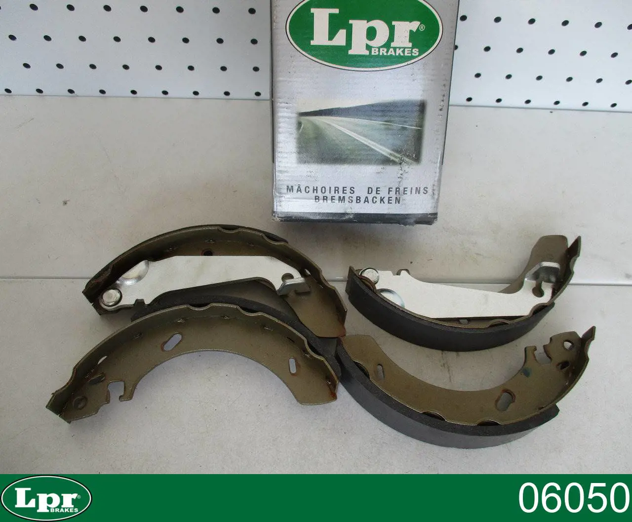 Барабанные колодки LPR 06050