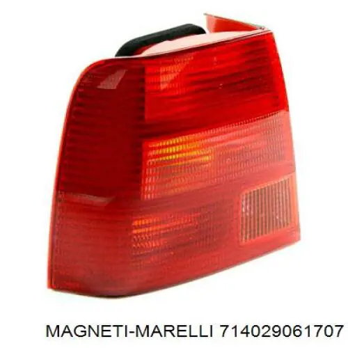Фонарь задний левый 62388 Magneti Marelli