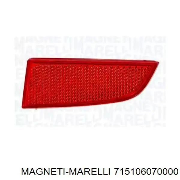 Правый катафот заднего бампера LLI801 Magneti Marelli