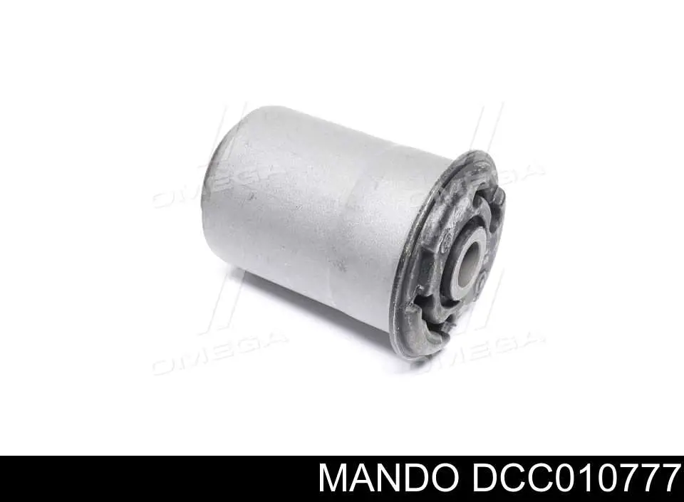 Сайлентблок задней балки (подрамника) DCC010777 Mando