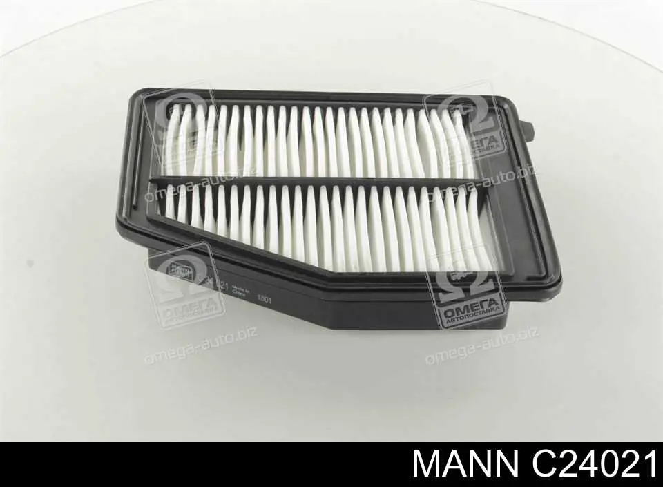 Воздушный фильтр C24021 Mann-Filter