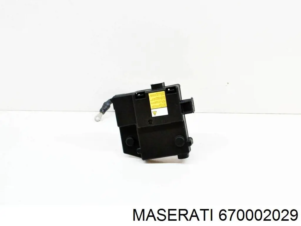 Коробка предохранителей Maserati 670002029 цена, от 25.59 USD