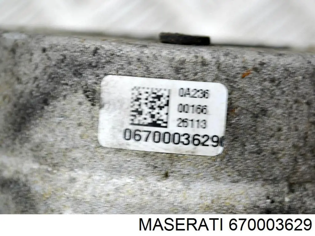 Левая подушка двигателя 670003629 Maserati