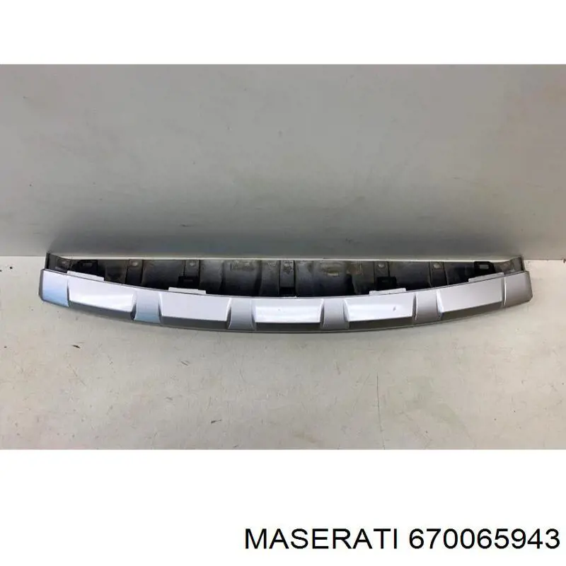 670065943 Maserati