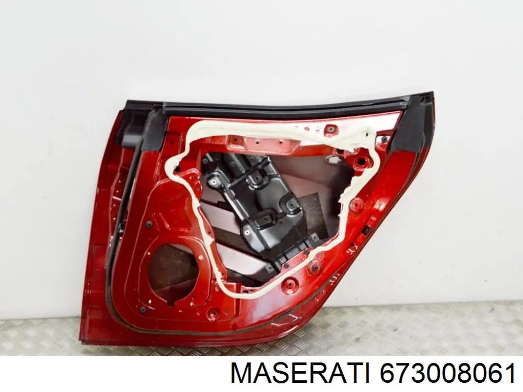 673008061 Maserati Дверь задняя, правая