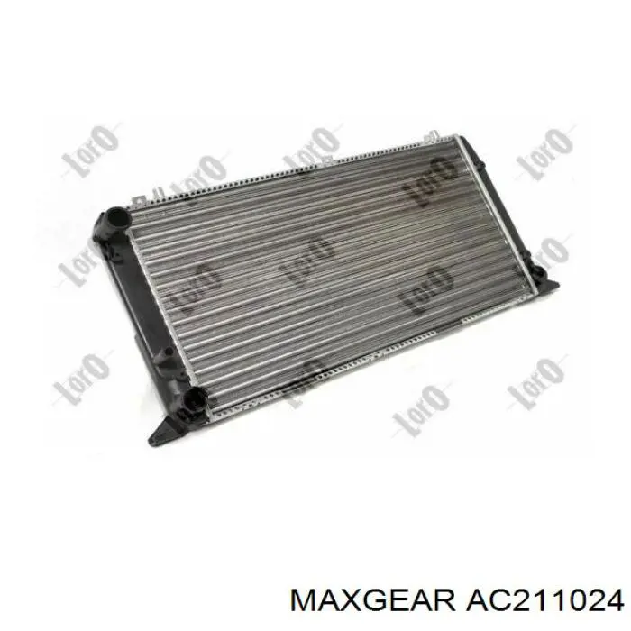 Радиатор охлаждения двигателя MAXGEAR AC211024
