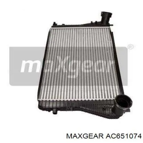 AC651074 Maxgear интеркулер
