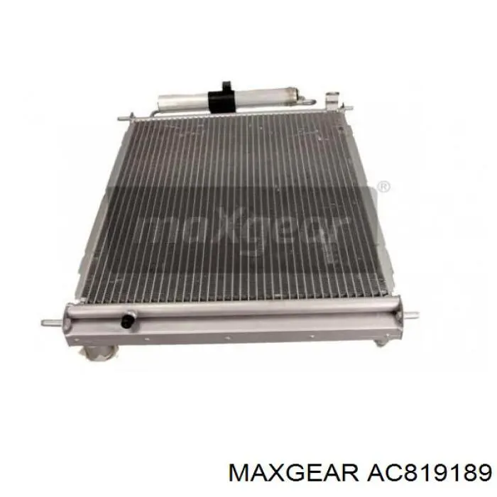 Радиатор охлаждения двигателя MAXGEAR AC819189