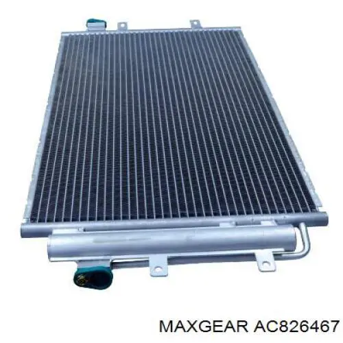 Радиатор кондиционера AC826467 Maxgear