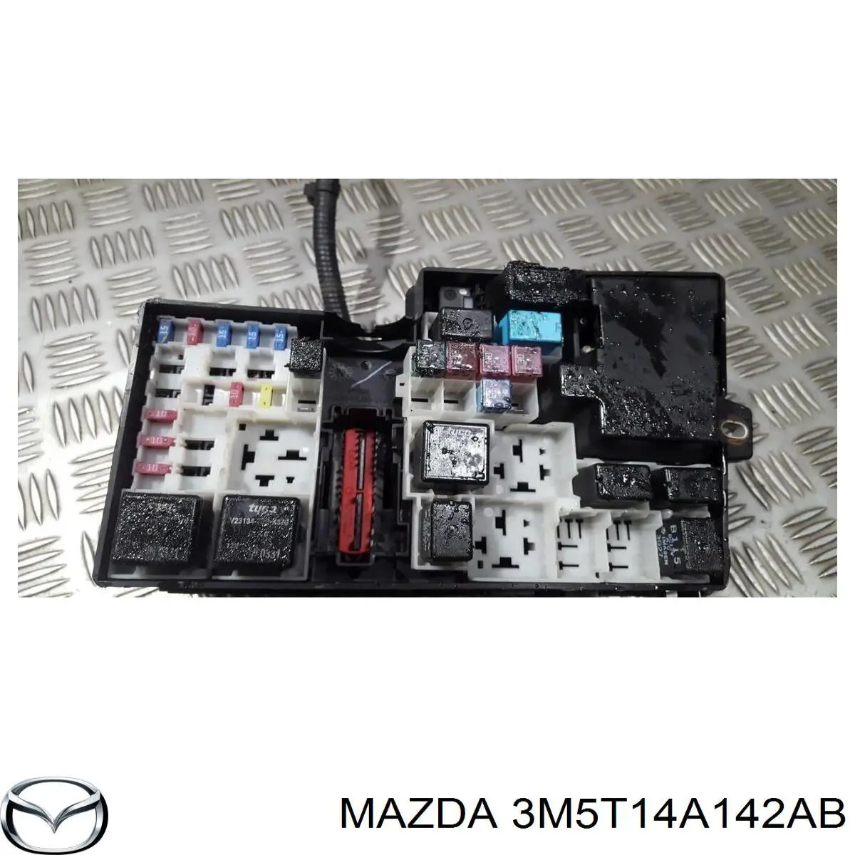 Корпус блока предохранителей Ford 1223183 цена, от 12.67 USD