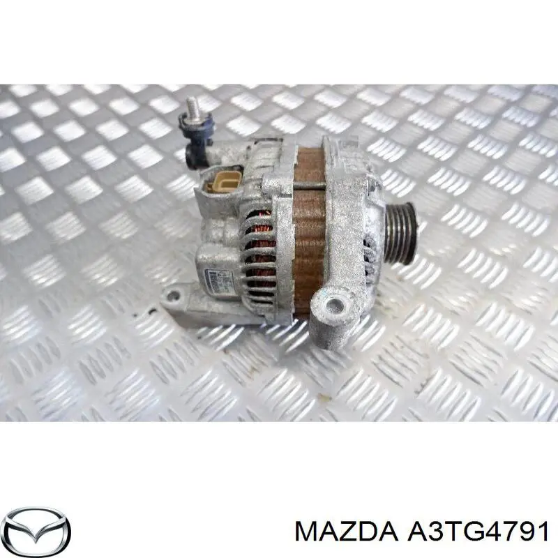 A3TG4791 Mazda генератор