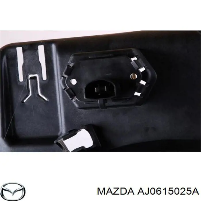 Диффузор вентилятора в сборе с мотором и крыльчаткой AJ0615025A Mazda