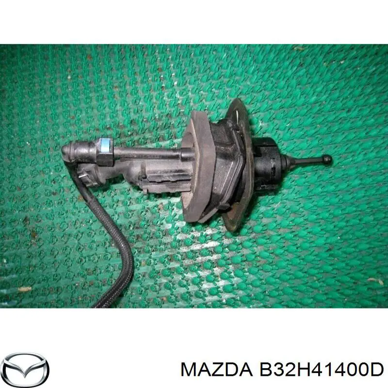 Главный цилиндр сцепления B32H41400D Mazda