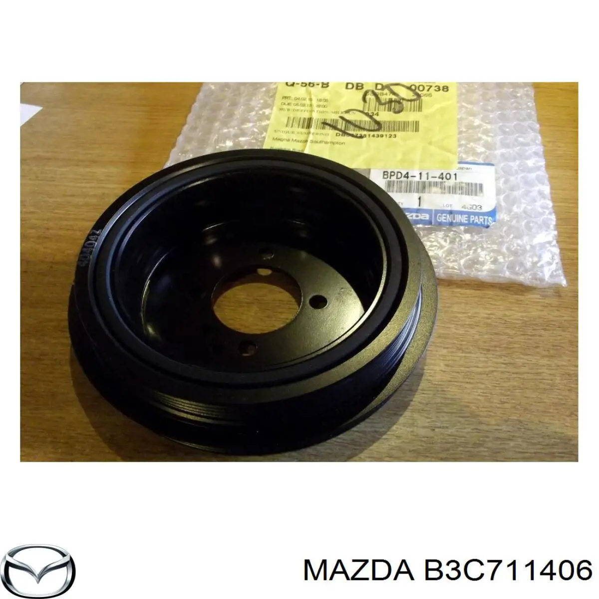 Болт шкива коленвала B3C711406 Mazda