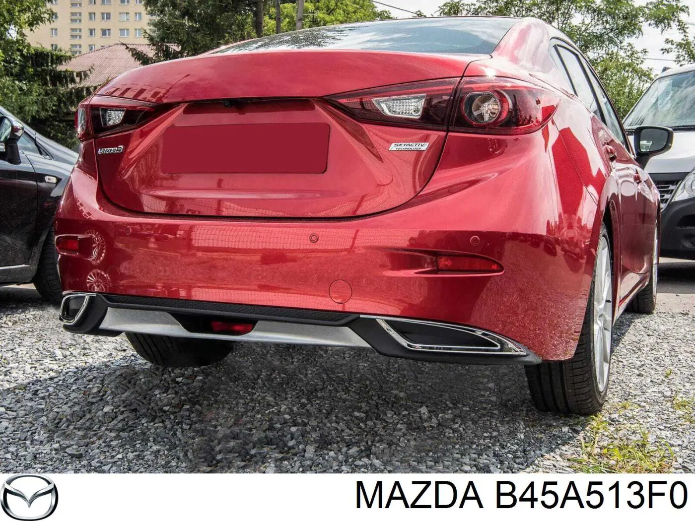 Фонарь задний правый внутренний Mazda B45A513F0