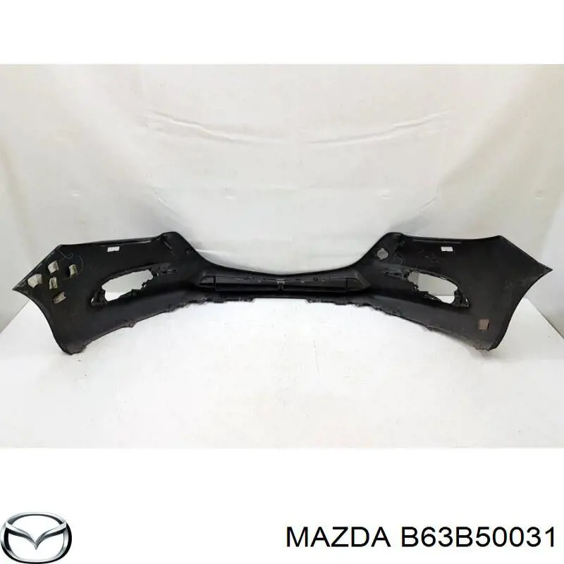 B63B50031 Mazda Бампер передний в сборе