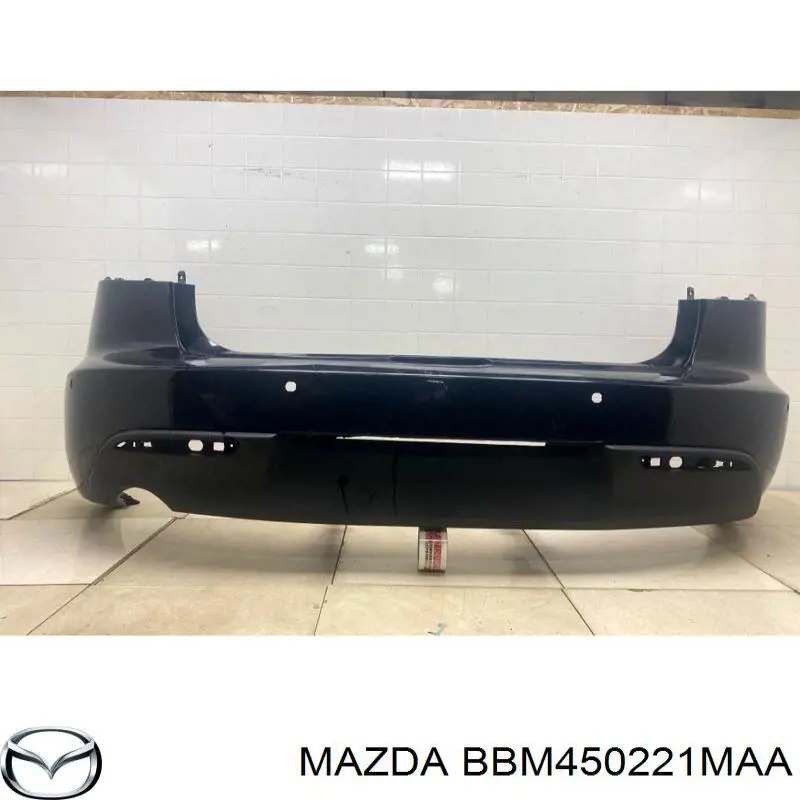 BBM450221MAA Mazda бампер задний