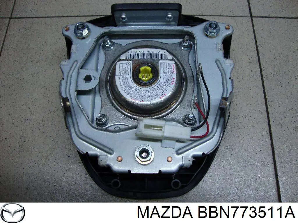 Купить BBN773511A Mazda Стекло двери задней левой