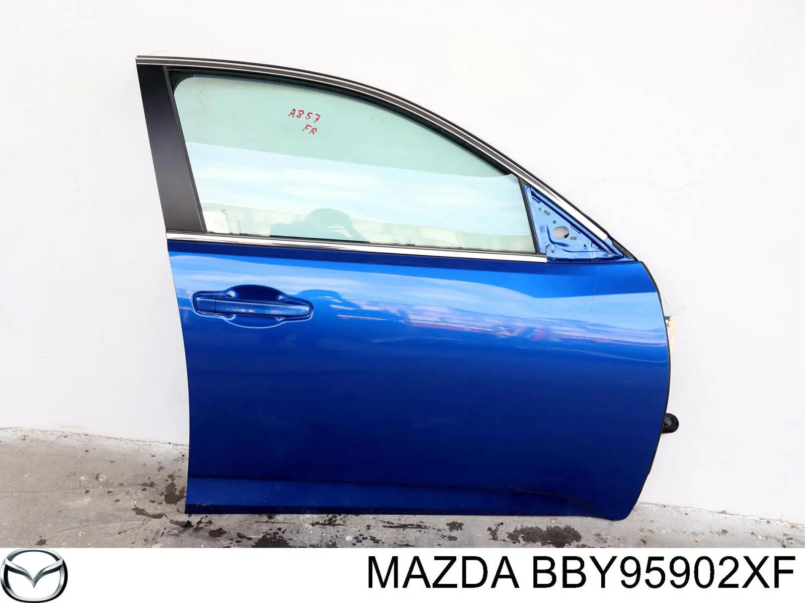 BBY95902X Mazda дверь передняя левая