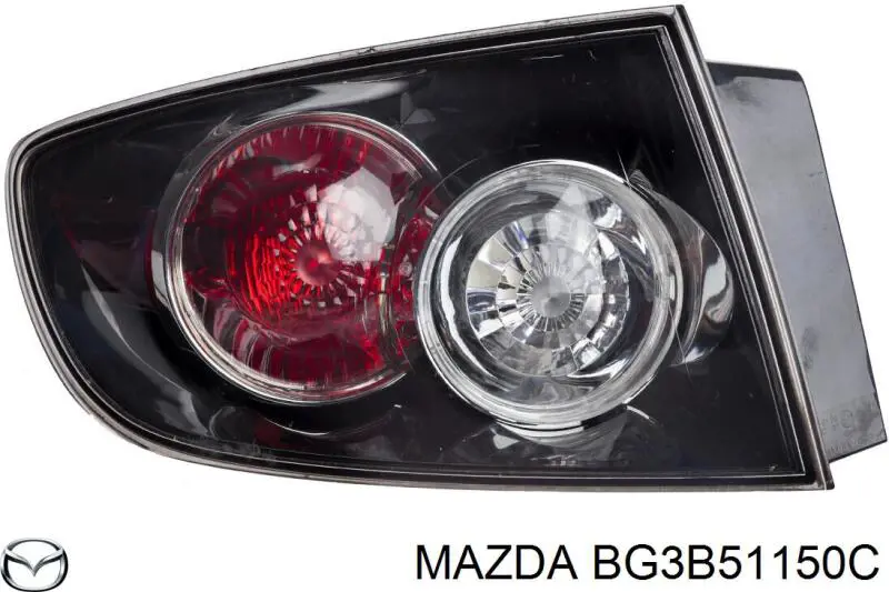 Фонарь задний правый BG3B51150C Mazda