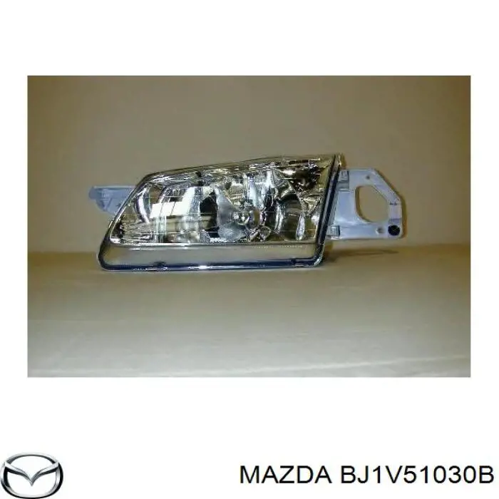 BJ1V51030B Mazda фара правая