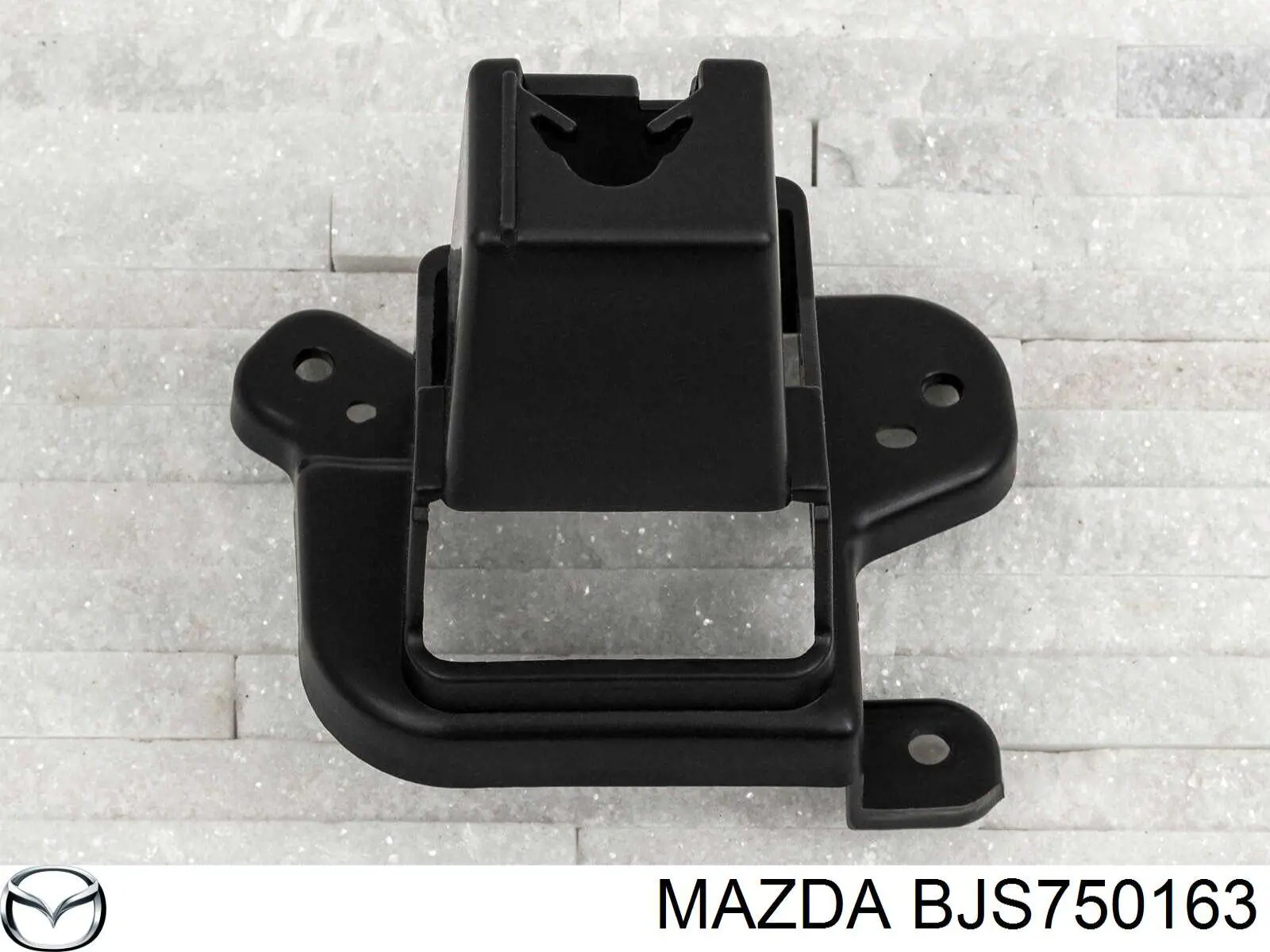 BJS750163 Mazda кронштейн решетки радиатора