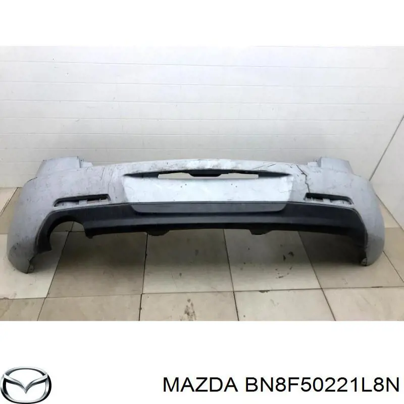 BN8F50221L8N Mazda бампер задний