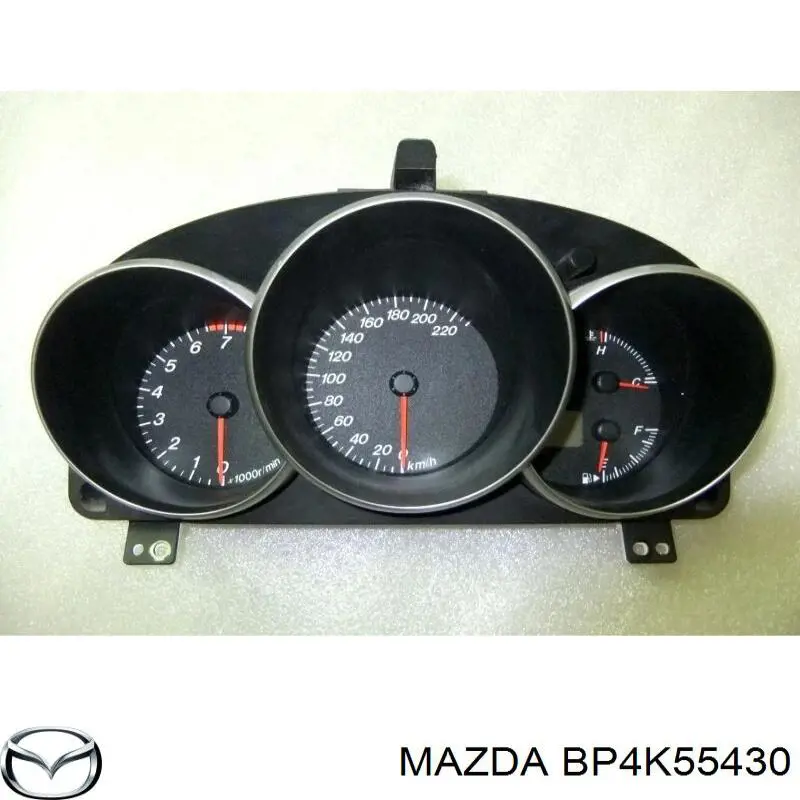 Приборная доска (щиток приборов) на Mazda 3 BK14