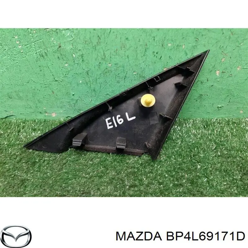 Внутренняя накладка крепления зеркала левого Mazda BP4L69171D цена, от 3.80 USD
