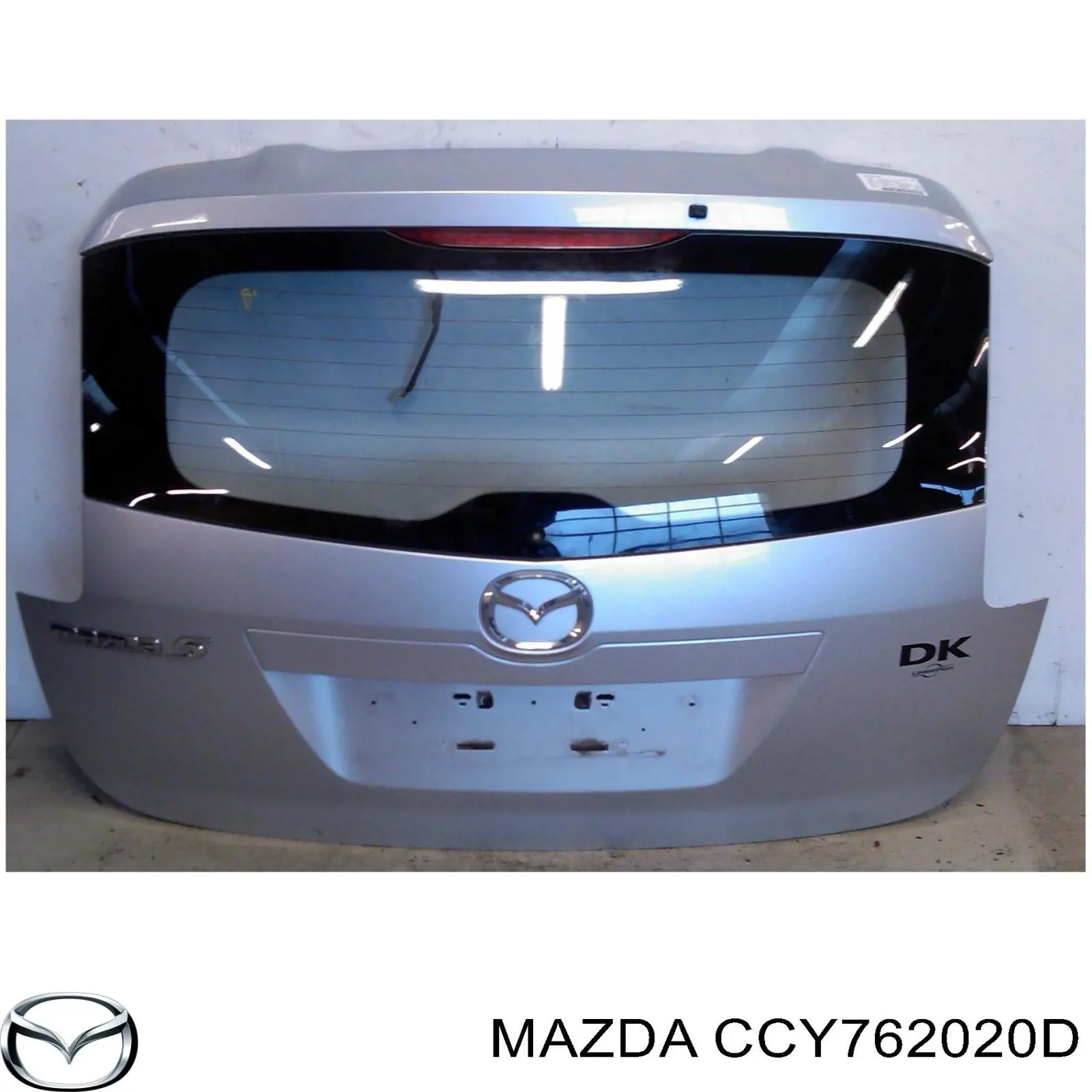 CCY762020D Mazda Задняя дверь
