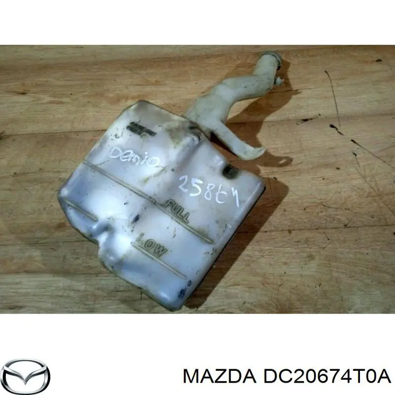 Бачок омывателя стекла Мазда Демио DW (Mazda Demio)