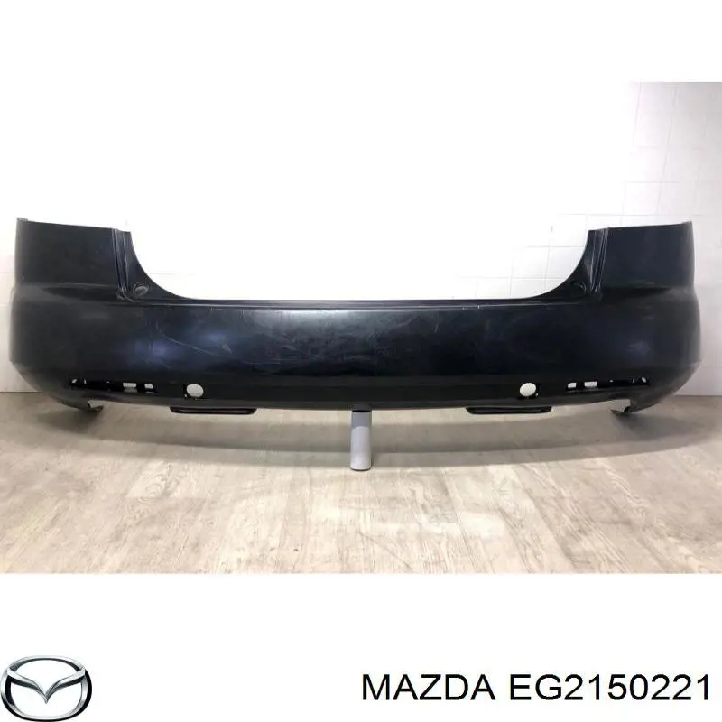 EG2150221 Mazda Задний бампер