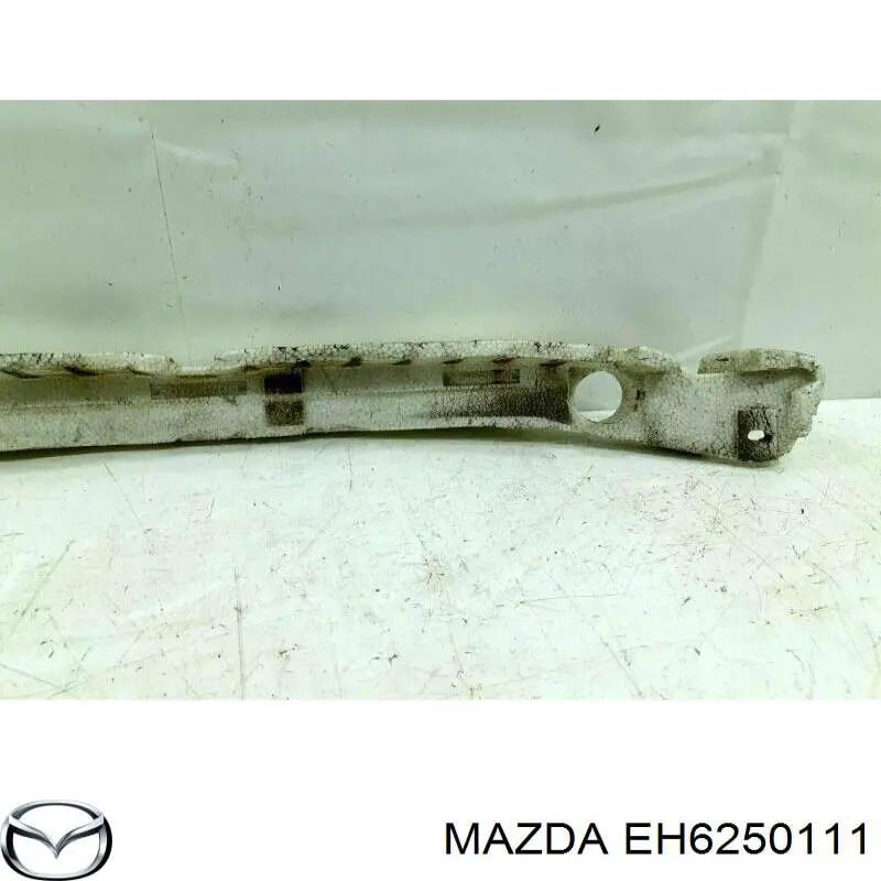 EH6250111 Mazda абсорбер (наполнитель бампера переднего)