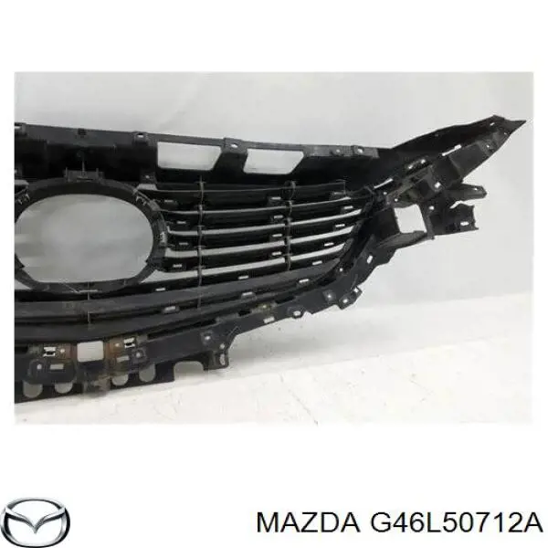 G46L50712A Mazda решетка радиатора