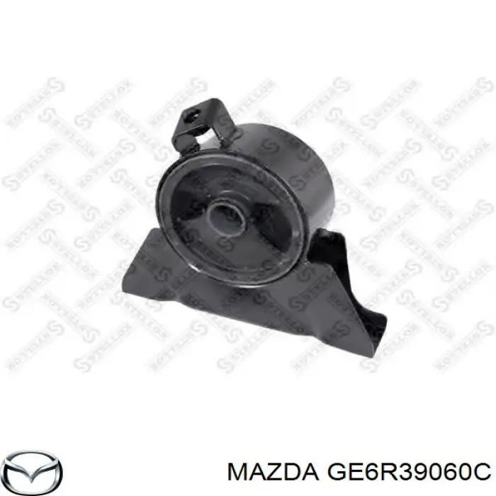 Правая подушка двигателя GE6R39060C Mazda