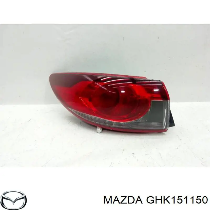 GHK151150 Mazda фонарь задний правый внешний