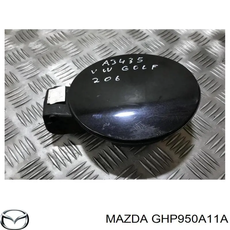 GHY950A11 Mazda Передняя заглушка бампера буксировочного крюка
