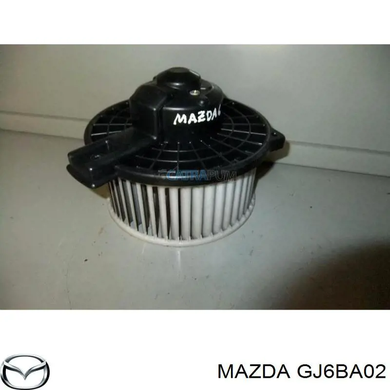 GJ6BA02 Mazda вентилятор печки