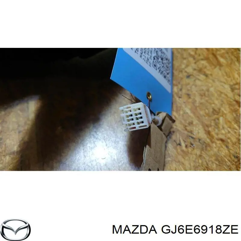 Зеркало левое Mazda GR2F6918ZB