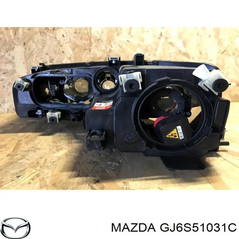 Правая блок фара Mazda GJ6S51031C цена, от 44.34 USD