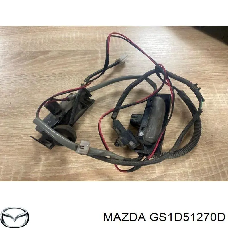 Фонарь подсветки номерного знака GS1D51270D Mazda