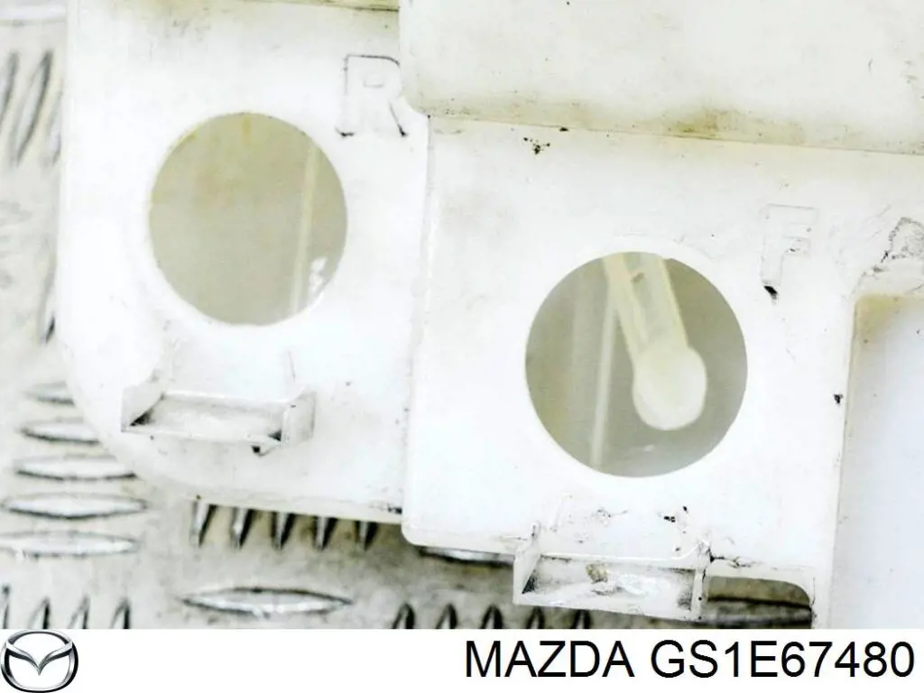 Бачок стеклоомывателя Mazda GS1E67480